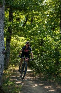 Orădeanul Ionuţ Grecu, campion naţional şi balcanic la downhill master (FOTO)