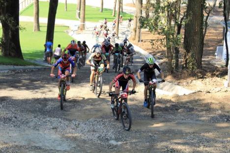 Orădenii de la CarCover Racing Team au dominat concursul de Mountain Bike XCO de la Herneacova (FOTO)