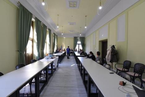 Fosta bibliotecă a Universităţii din Oradea, transformată într-o bijuterie Art Nouveau (FOTO)