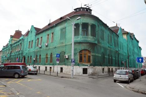 Impozitul „amendă”. Proprietarii a 320 de clădiri neîngrijite din Oradea vor plăti anul viitor un impozit majorat cu 500%