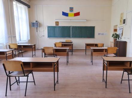 Mai puţini: Ministerul Educaţiei reduce la 26 numărul de elevi din clasele de liceu