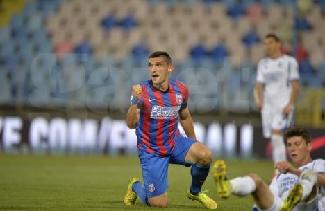 One Man Show: Orădeanul Claudiu Keşeru a marcat şase goluri în meciul Steaua - Pandurii!