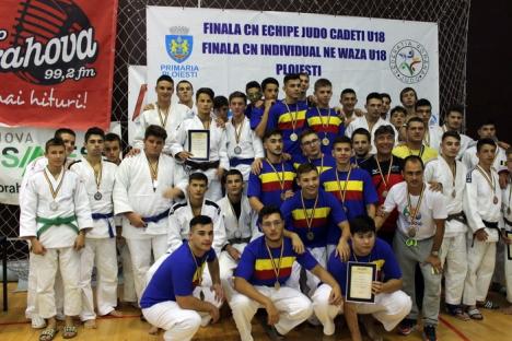 Orădenii, pe locul 2 în finala Campionatului Național de judo pentru cadeți pe echipe