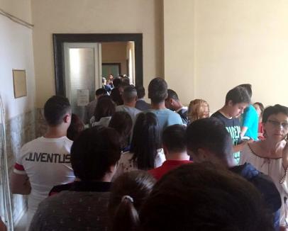 Nervi întinşi la CSM Oradea: Biletele pentru meciul decisiv al echipei de baschet s-au vândut înainte de ora anunţată