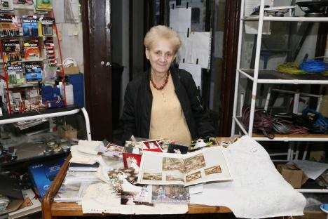 Comandă pentru Ceauşescu: Povestea unei croitorese din Oradea care a brodat tapiserii pentru Casa Poporului (FOTO)