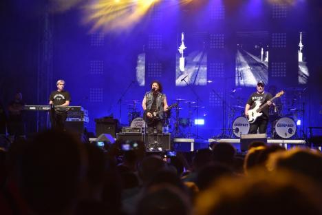 Rock în Băile Felix, în deschiderea festivalului Thermal Days. Cargo și fanii au cântat „Dacă ploaia s-ar opri...” (FOTO/VIDEO)