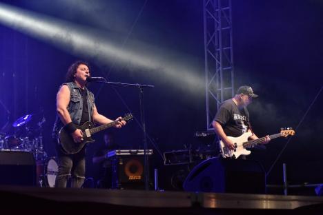 Rock în Băile Felix, în deschiderea festivalului Thermal Days. Cargo și fanii au cântat „Dacă ploaia s-ar opri...” (FOTO/VIDEO)