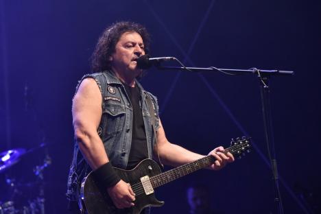 Rock în Băile Felix, în deschiderea festivalului Thermal Days. Cargo și fanii au cântat „Dacă ploaia s-ar opri...” (FOTO/VIDEO)