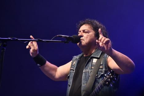 Rock în Băile Felix, în deschiderea festivalului Thermal Days. Cargo și fanii au cântat „Dacă ploaia s-ar opri...” (FOTO/VIDEO)