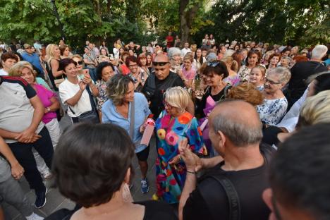 Mirabela Dauer a fermecat publicul orădean la concertul de lângă Casa Darvas - La Roche (FOTO/VIDEO)