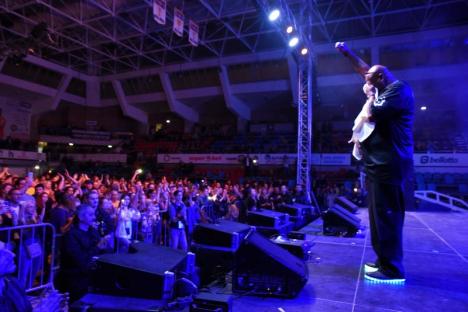 Concertul Nana & C-Block de la Oradea s-a ţinut cu lume puțină (FOTO / VIDEO)