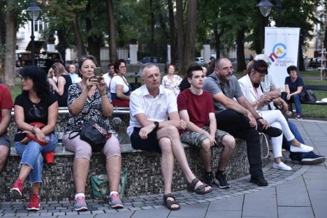 „Oradea mi-a rămas în suflet”. Nicu Alifantis a dat un concert-poveste în parcul Muzeului Țării Crișurilor (FOTO/VIDEO)