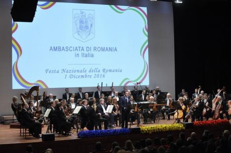 Orchestra Filarmonicii din Oradea a cântat la Roma de Ziua Naţională a României (FOTO)