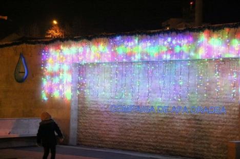 “Bucuria este adevăratul dar al Crăciunului”: Compania de Apă Oradea a dat startul sărbătorilor de iarnă (FOTO)