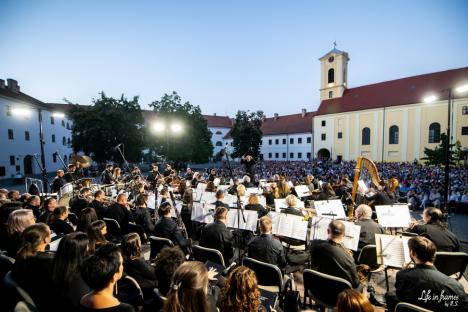 „Boléro” și „Rhapsody in Blue”, în curtea Cetății. Un nou concert în aer liber al Filarmonicii din Oradea