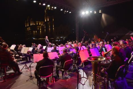 Sounds of Oradea s-a încheiat cu operă, musical și vals. Invitatul special, sosit de pe marile scene ale lumii (FOTO/VIDEO)
