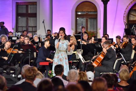 Concertul cu vedete din centrul Oradiei a adunat peste 1000 de spectatori (FOTO/VIDEO)