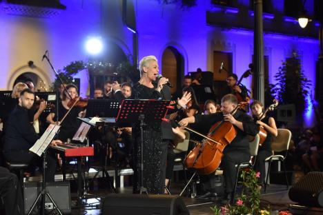 Concertul cu vedete din centrul Oradiei a adunat peste 1000 de spectatori (FOTO/VIDEO)