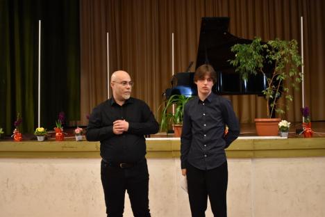 Război și pace: Pianistul orădean Thurzó Zoltán a început seria de concerte tematice (FOTO/VIDEO)