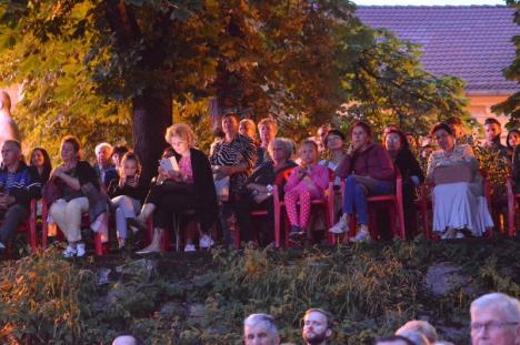 Un vis frumos: Solstiţiul de vară a fost sărbătorit pe malul Crişului Repede cu un concert al Filarmonicii, într-o atmosferă fermecătoare (FOTO / VIDEO) 