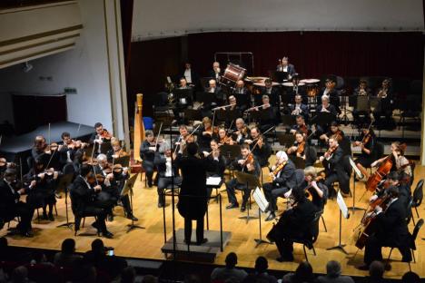 Concert Ceaikovski, condus de maestrul Ertüngealp Alpaslan, la Filarmonica Oradea