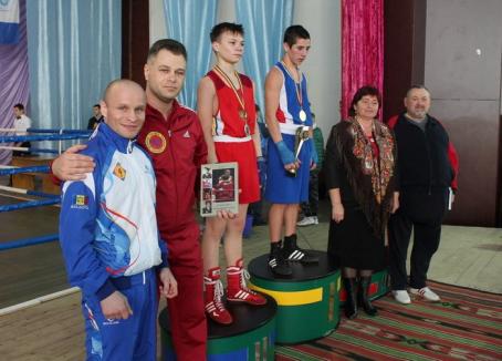 Sportivii de la Basti Box Salonta s-au întors cu trei medalii din Republica Moldova