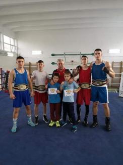 Pugiliştii orădeni de la Gym Mar Strong au câştigat şase meciuri la 'Centura Transilvaniei' (FOTO)