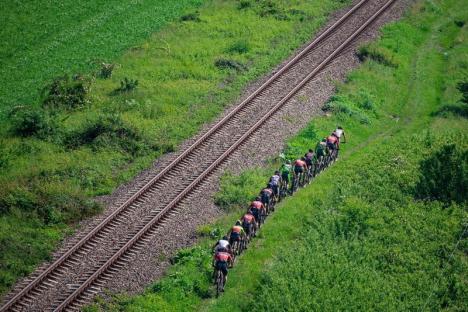 Performanţă: Orădeanul Raul Sînza a câştigat cel mai mare concurs de ciclism cross county din estul Europei! (FOTO)