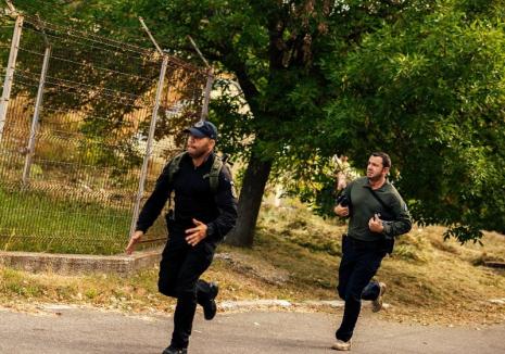 Șase mascaţi din Bihor se luptă pentru Cupa Structurilor speciale. Vezi cum arată fără echipamente! (FOTO / VIDEO)