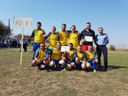 Deţinuţii din mai multe judeţe s-au întrecut la fotbal: Orădenii, pe locul II (FOTO / VIDEO)