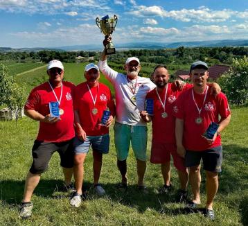 Pescari din Bihor, pe podium la campionatul național. În premieră, două echipe din Bihor au cucerit două din cele trei premii (FOTO)