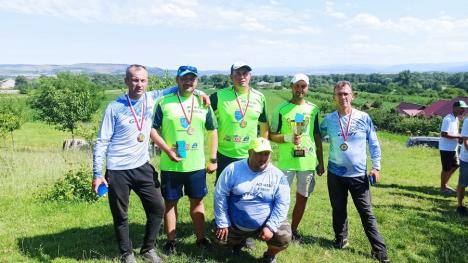 Pescari din Bihor, pe podium la campionatul național. În premieră, două echipe din Bihor au cucerit două din cele trei premii (FOTO)