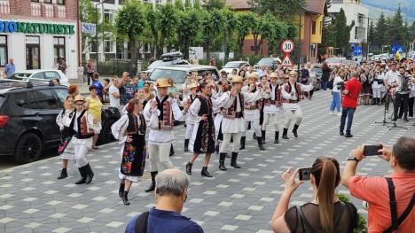 Dansurile de Bihor le-au adus trofeul. Ansamblul Palatului Copiilor Oradea, câștigător la un festival internațional