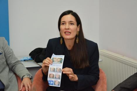 Clotilde Armand, la Oradea: 'Politicienii care se află la conducere lucrează pentru străini, nu eu' (FOTO)