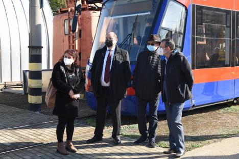 A fost livrat ultimul dintre cele 20 de tramvaie moderne Astra cumpărate de Oradea pe fonduri europene. OTL mai vrea încă 10! (FOTO / VIDEO)