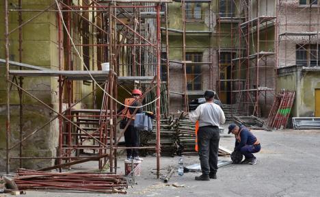 Se reabilitează Palatul Poștei din Oradea! Revoltător: lucrările costă mai puțin decât supraimpozitul plătit de compania statului în ultimii 10 ani (FOTO)