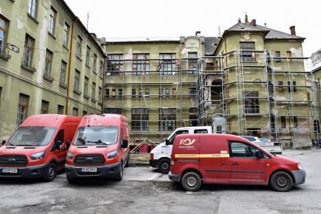 Se reabilitează Palatul Poștei din Oradea! Revoltător: lucrările costă mai puțin decât supraimpozitul plătit de compania statului în ultimii 10 ani (FOTO)