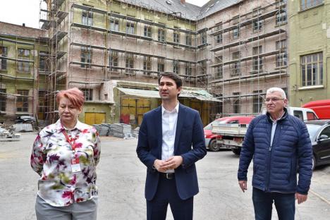 Se reabilitează Palatul Poștei din Oradea! Revoltător: lucrările costă mai puțin decât supraimpozitul plătit de compania statului în ultimii 10 ani (FOTO)