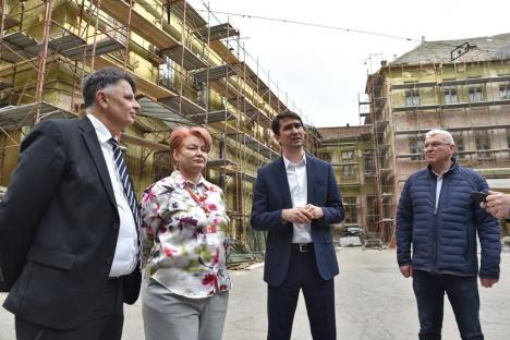 Se reabilitează Palatul Poștei din Oradea! Revoltător: lucrările costă mai puțin decât supraimpozitul plătit de compania statului în ultimii 10 ani (FOTO)