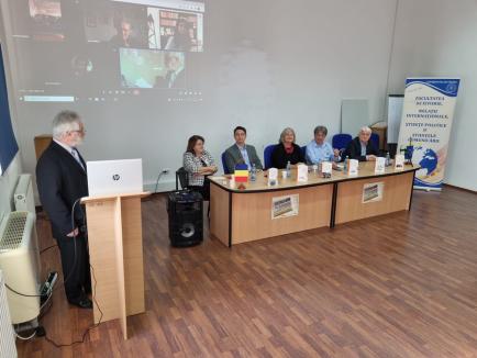 Conferinţă internaţională la Universitatea din Oradea: Presa românească 'moare', dar nu se predă! (FOTO)