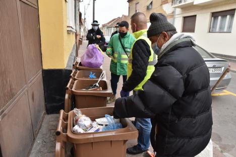 Colectare... corectată: O echipă mixtă de control ia la pas străzile Oradiei şi verifică modul în care oamenii aruncă gunoaiele (FOTO)