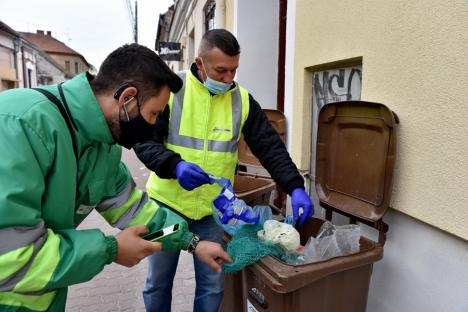 Colectare... corectată: O echipă mixtă de control ia la pas străzile Oradiei şi verifică modul în care oamenii aruncă gunoaiele (FOTO)