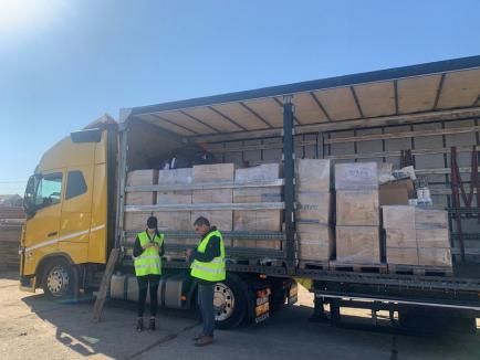 Primul convoi cu ajutoare din Bihor a plecat spre orașul ucrainean Ivano-Frankivsk, cu bunuri colectate din peste 50 de localități (FOTO)