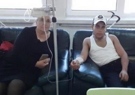Din lumea faptelor bune: Un medic român stabilit la Debreţin a plătit din banii lui operaţia pentru un copil român bolnav de cancer, care-i era pacient