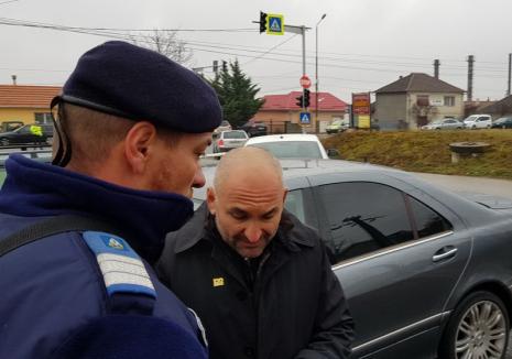 Jandarmeria Bihor: Bonica a fost amendat pentru conflictul cu reporterul BIHOREANULUI, dar nu şi pentru că l-a lovit pe protestatar