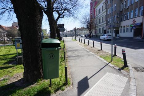 60 de coşuri de gunoi stradale au fost montate în Oradea, în locul celor distruse sau vandalizate