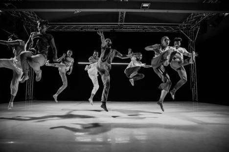 Ediţia a treia a Infinite Dance Festival aduce pe scena din Oradea spectacole din România şi Ungaria