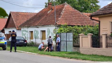 Crimă în Bihor: O femeie și-a înjunghiat tatăl (FOTO)