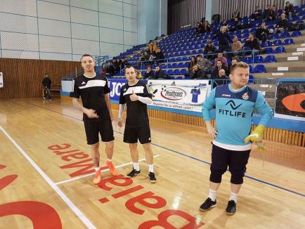 Portarul orădean Vlad Gheţe, cel mai bun goalkeeper al turneului 'Cupa Minerul' la minifotbal de la Baia Mare