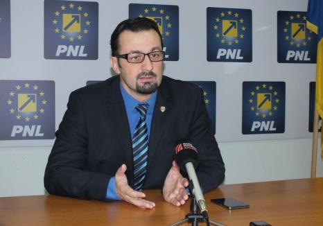 Senatorul Cristian Bodea cere delimitarea PNL de Iohannis: Toţi sunt varză, am făcut sluj degeaba